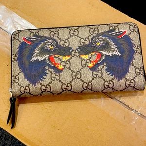 Men’s Gucci Wolf Wallet